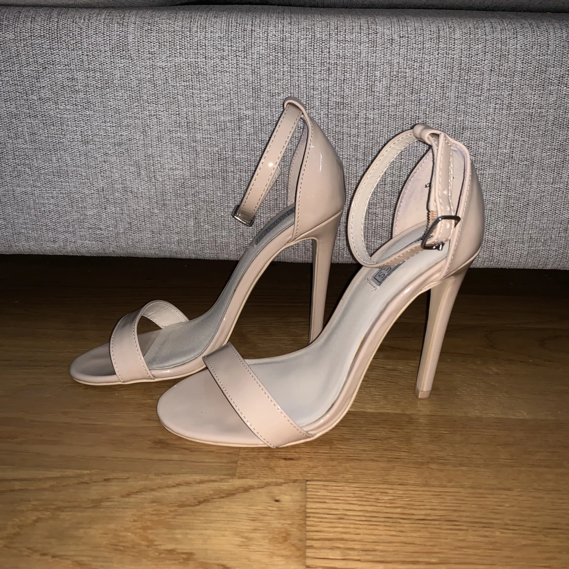 Beige/rosa klacka  - 90