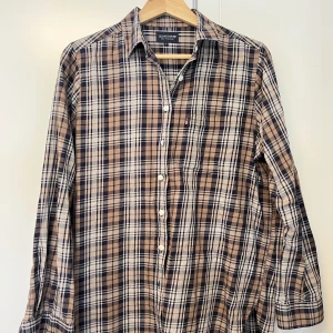 Skjorta, rutig från lexington - Bra skick och skönt material, passar som overshirt