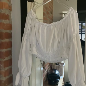 Topp - Jättefin topp i storlek M, kommer inte till så mycket användning längre