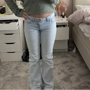 Jättefina lågmidjade jeans 🩵