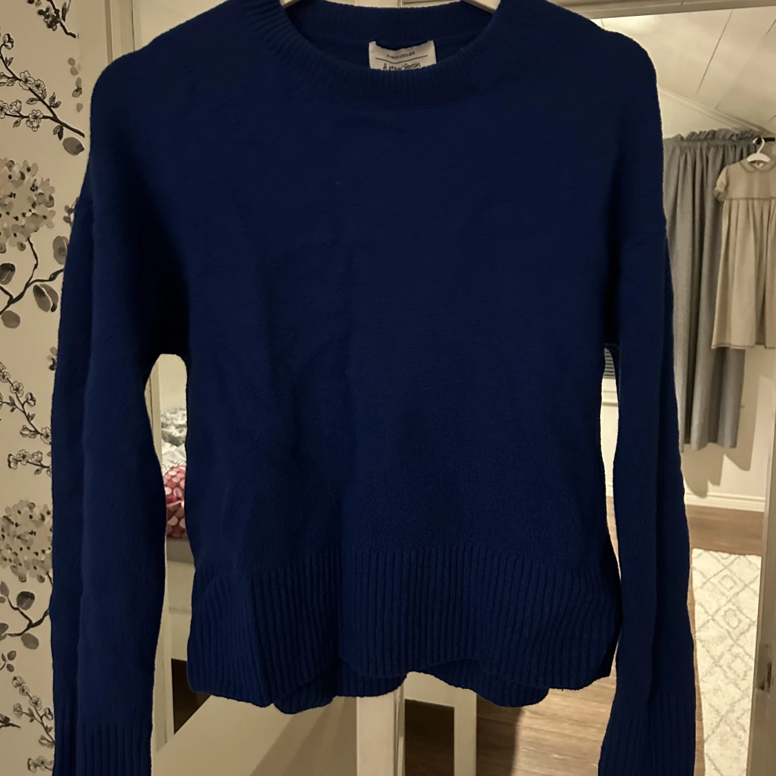 Marinblå tröja