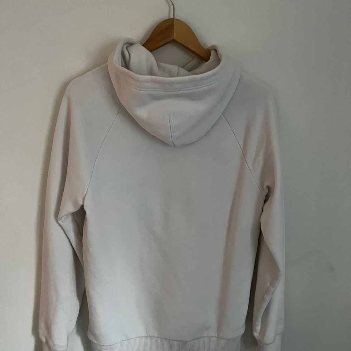 Peak Performance Hoodie - 90