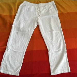 Vita linnebyxor  - Vita linnebyxor 