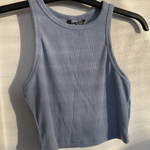 Linne - Säljer detta blåa linne. Nyskick aldrig använd endast provad 