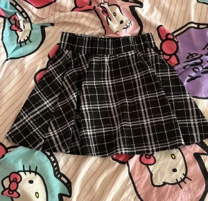 2 kjolar - Köp ej om du inte är chocolover! 