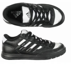 adidas sneakers - supercoola sneakers från adidas⚡️mycket bra skick, hälen är i bra skick och inte skadad