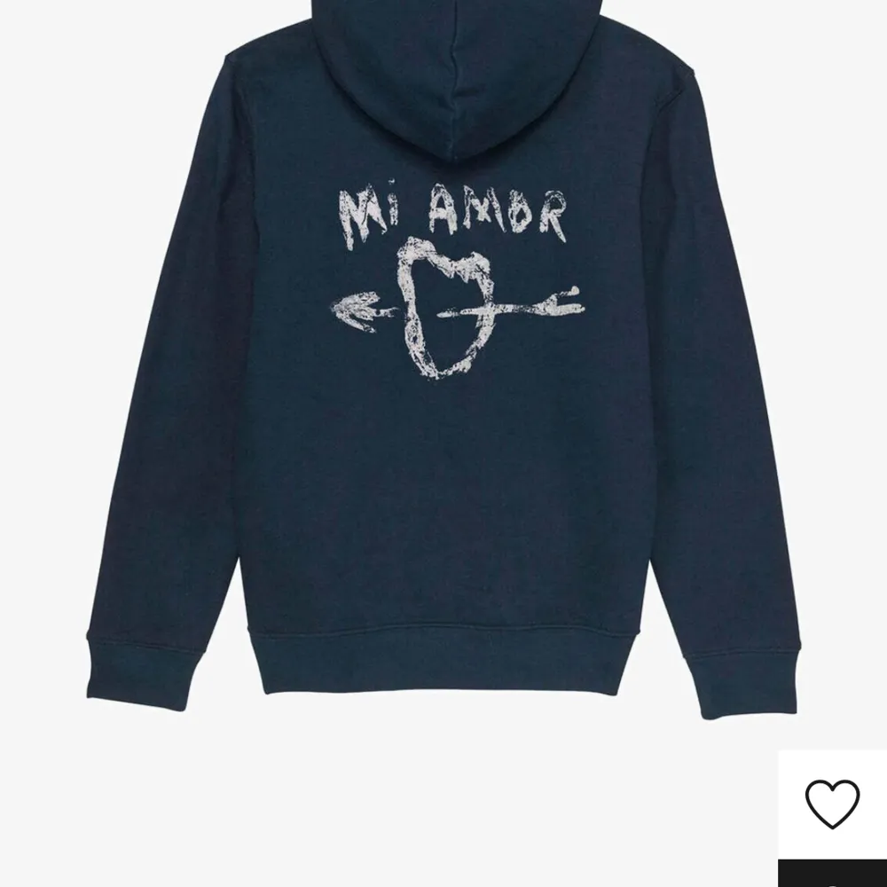 Hej ja söker denna hoodie har Järna va er om ni är intresserade att sälja eller har några funderingar ❤️❤️❤️. Hoodies.