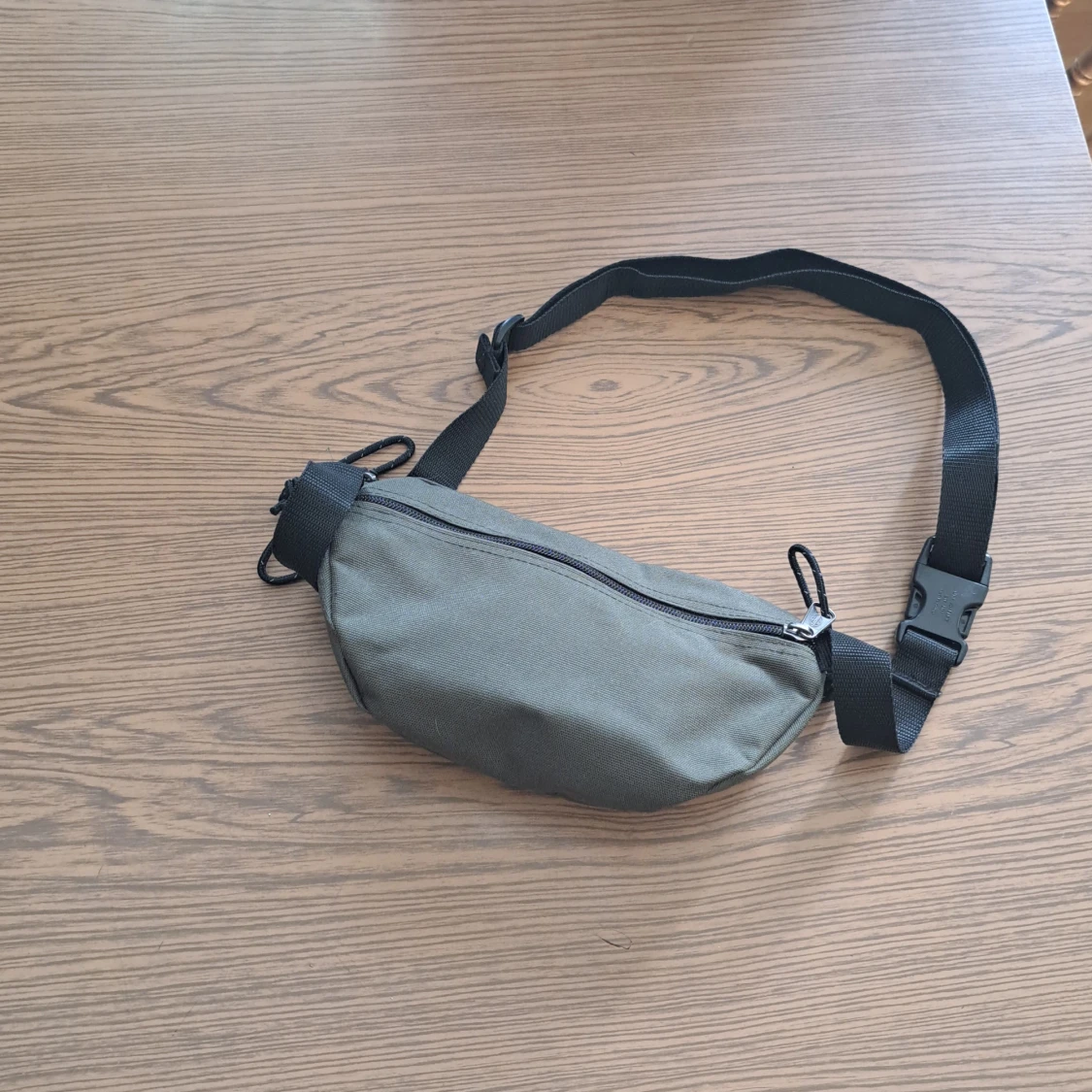 Eastpak magväska - 90