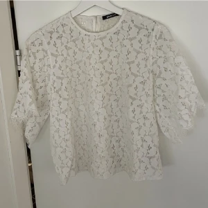 Blommig blus  - Så gullig och somrig blus🤍🤍