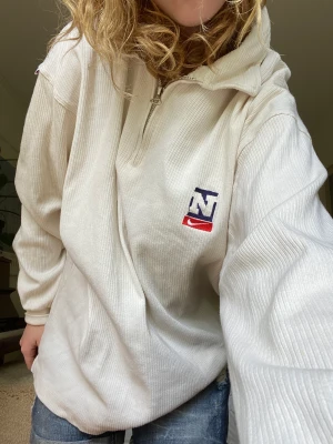 Vintage Nike sweatshirt  - Snygg Nikesweatshirt som aldrig kommit till användning 