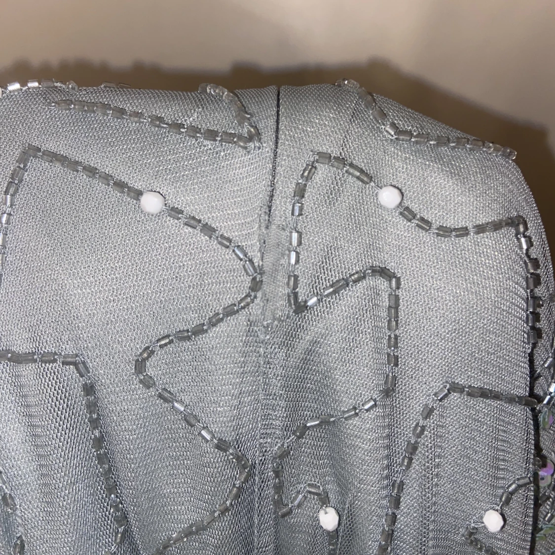 Glittrig maxiklänning  - 91