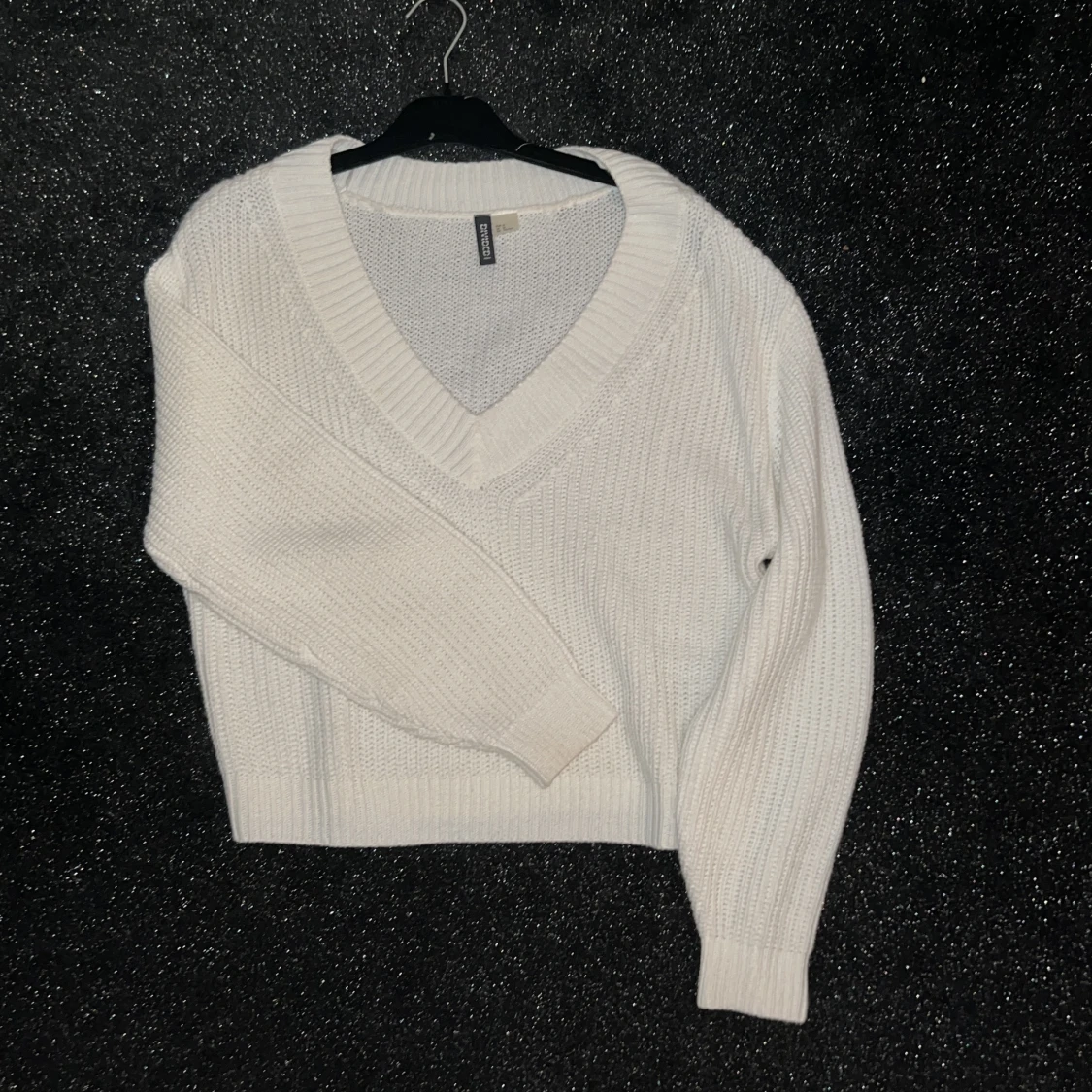 Vit stickad tröja