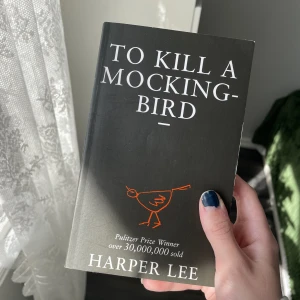 Bok - Klassiker - Säljer denna bok då jag inte använder den! Köparen betalar för frakten och katt finns i hem 🏠 