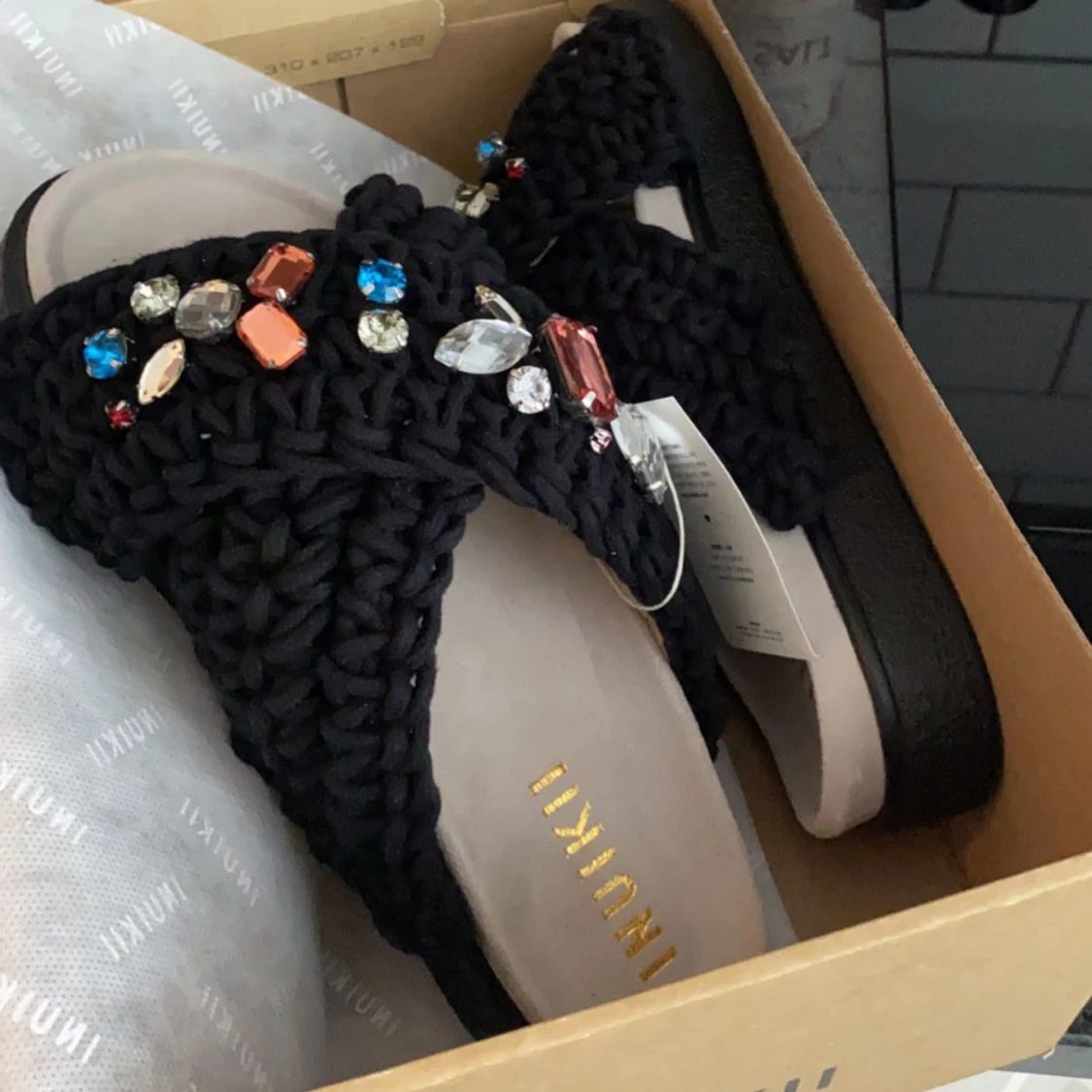 Svarta inuikii  - 90