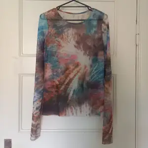 Semitransparent longsleeve