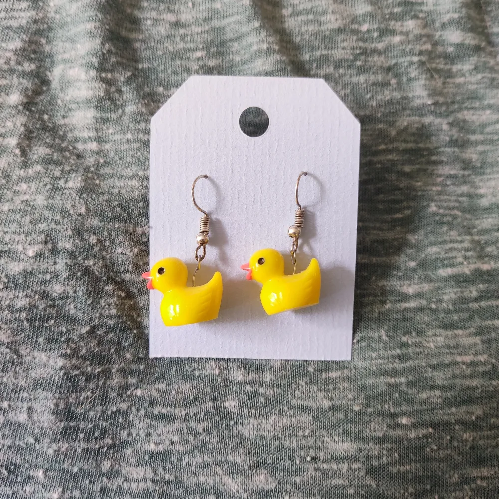 Little Duck earrings . Accessoarer.