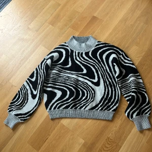 Twist&tango - Oanvänd Twist&tango tröja M