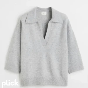 Stickad tröja  - Säljer min stickade trekvarts tröja från hm fast i vit. Aldrig använd! Köparen står för frakt 💕