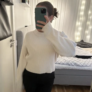 Tröja Bikbok  - Jättefin tröja! Kommer inte till användning 🙏🏻