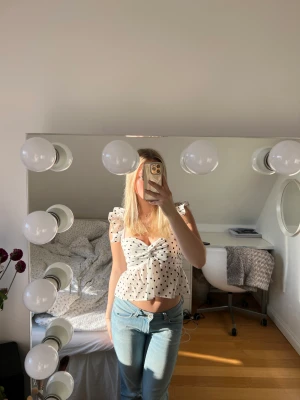 Prickig topp - Fin sommar blus💓