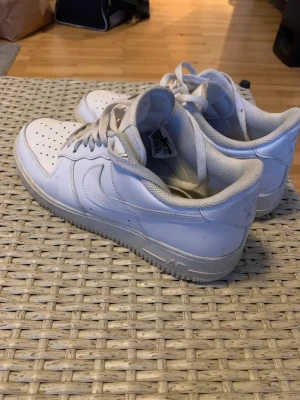 Nike air force 1 - Airforce 1  Storlek 43
