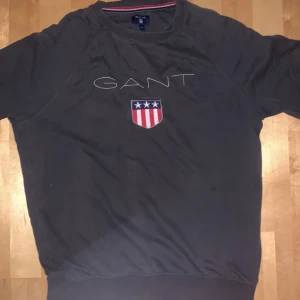 Gant sweatshirt - Säljer min gant tröja då den inte kommer till användning  Kan gå ner i pris vid snabb affär