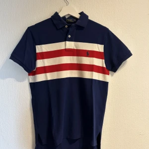 Polotröja  - Polo Ralph Lauren pike i bra skick 