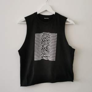 Joy division muscle tank top size S, see ref pic for fit, I measure 160 cm 