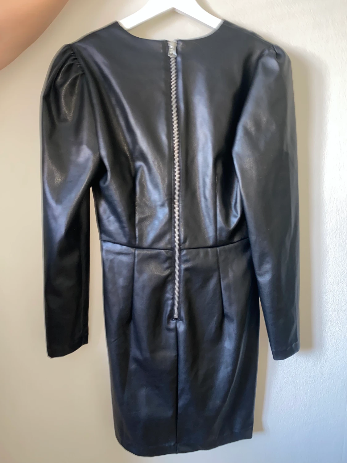 PU läderklänning från Chiara forthi 🖤 - 90