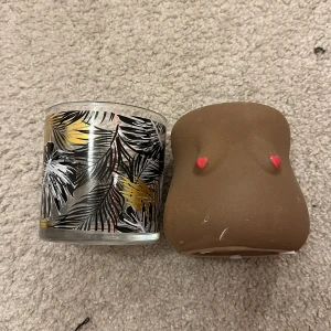 Organiser - Make up brushes organiser. Båda för 50kr