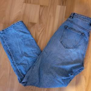 Högmidjade ljusblå jeans från abrand jeans, super sköna! Ordinarie pris 350kr +frakt 💗
