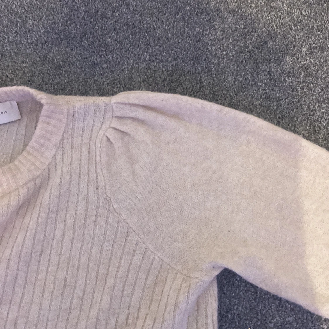 Beige tjocktröja - 91