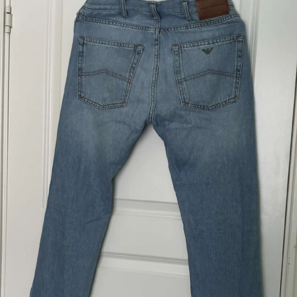 Armani jeans , kan finnas tecken på användning men de har varit väl omhändertagna💞. Jeans & Byxor.