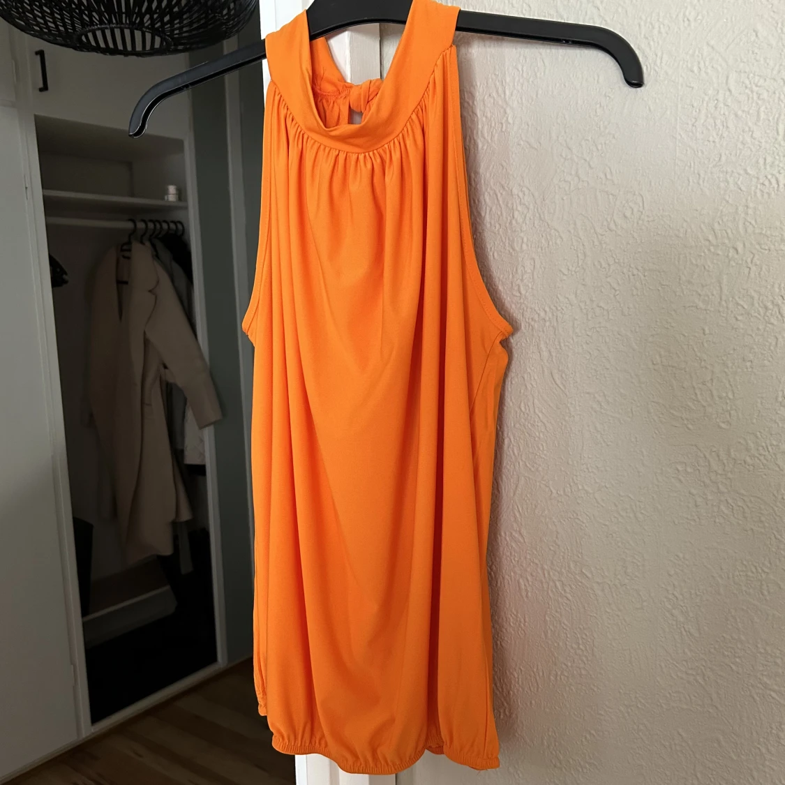 Orange blus  - 90