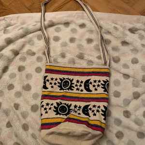 Tyg väska  - En speciell tyg väska som är köpt i Colombia💕