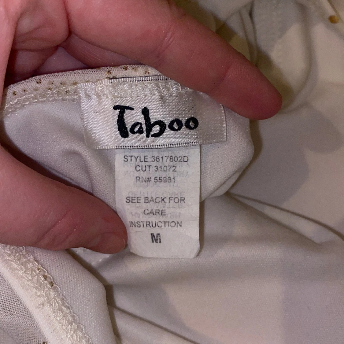 Glittrig klänning - 91