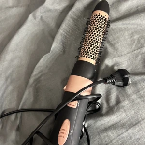 Värmeborste - Använder inte värmeborste så tänkte sälja den för er som söker ❤️