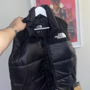 NORTH FACE PUFFER VEST - Helt oanvänd north face vest. 