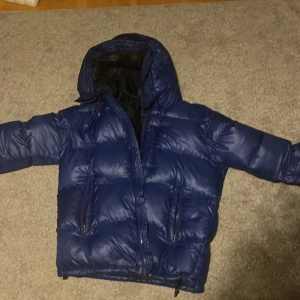 Blå vinterjacka boomerang - Storlek S skick 9/10