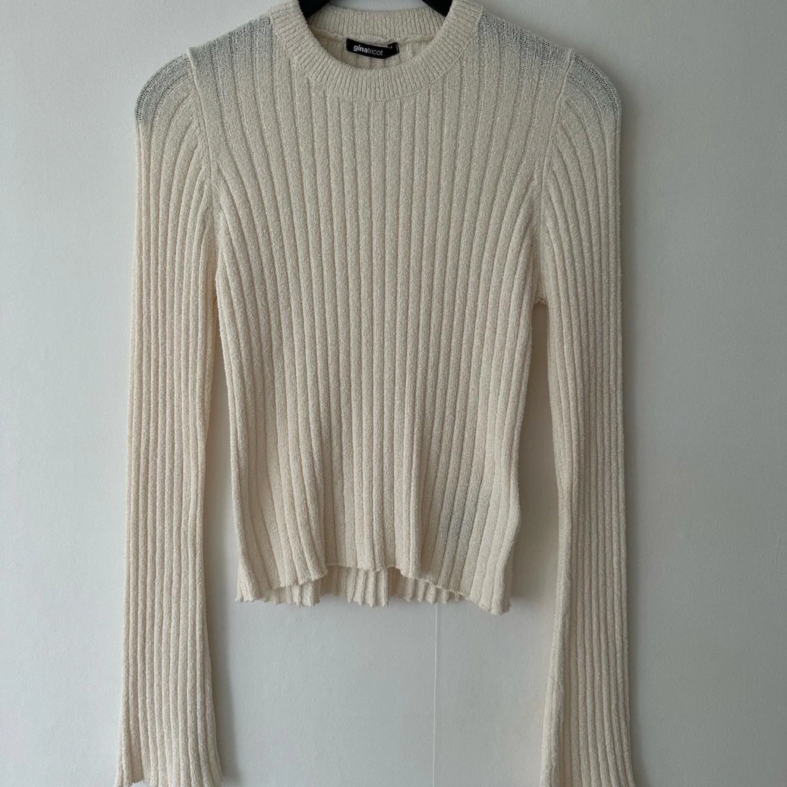 Gina tricot wide sleeve top - 90