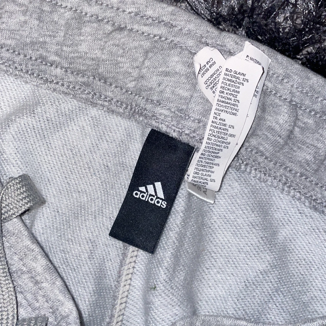 Grå adidas mjukis  - 91