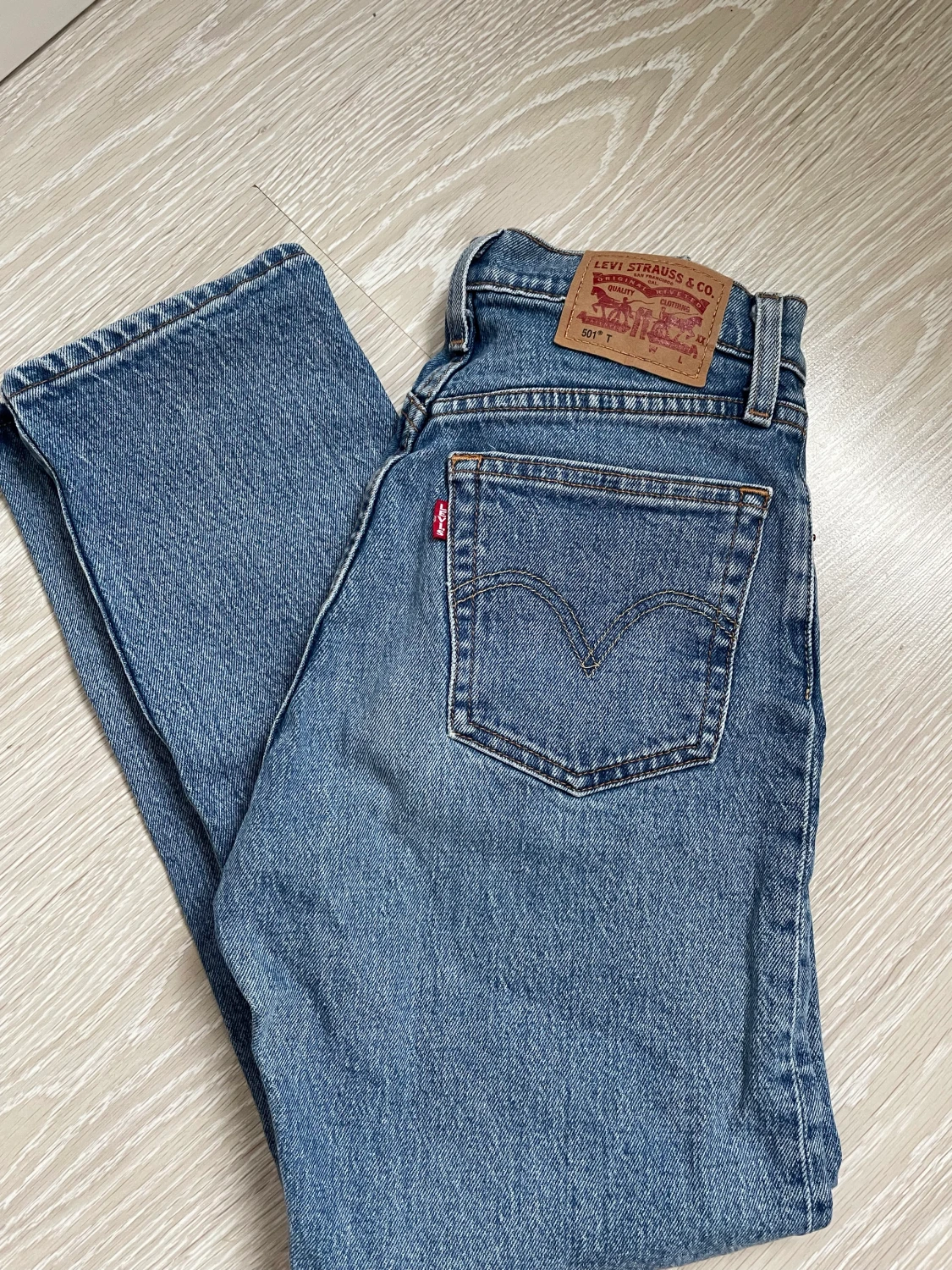 Levis 501 w23