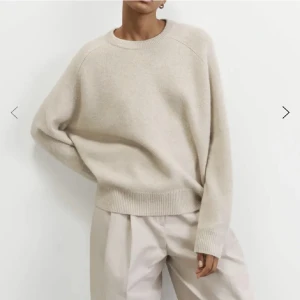 stickad tröja - så fin stickad tröja , strl M !!