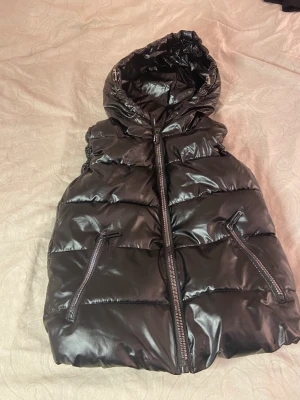 Jackor.  - Tre olika jackor.  300kr st  St S 