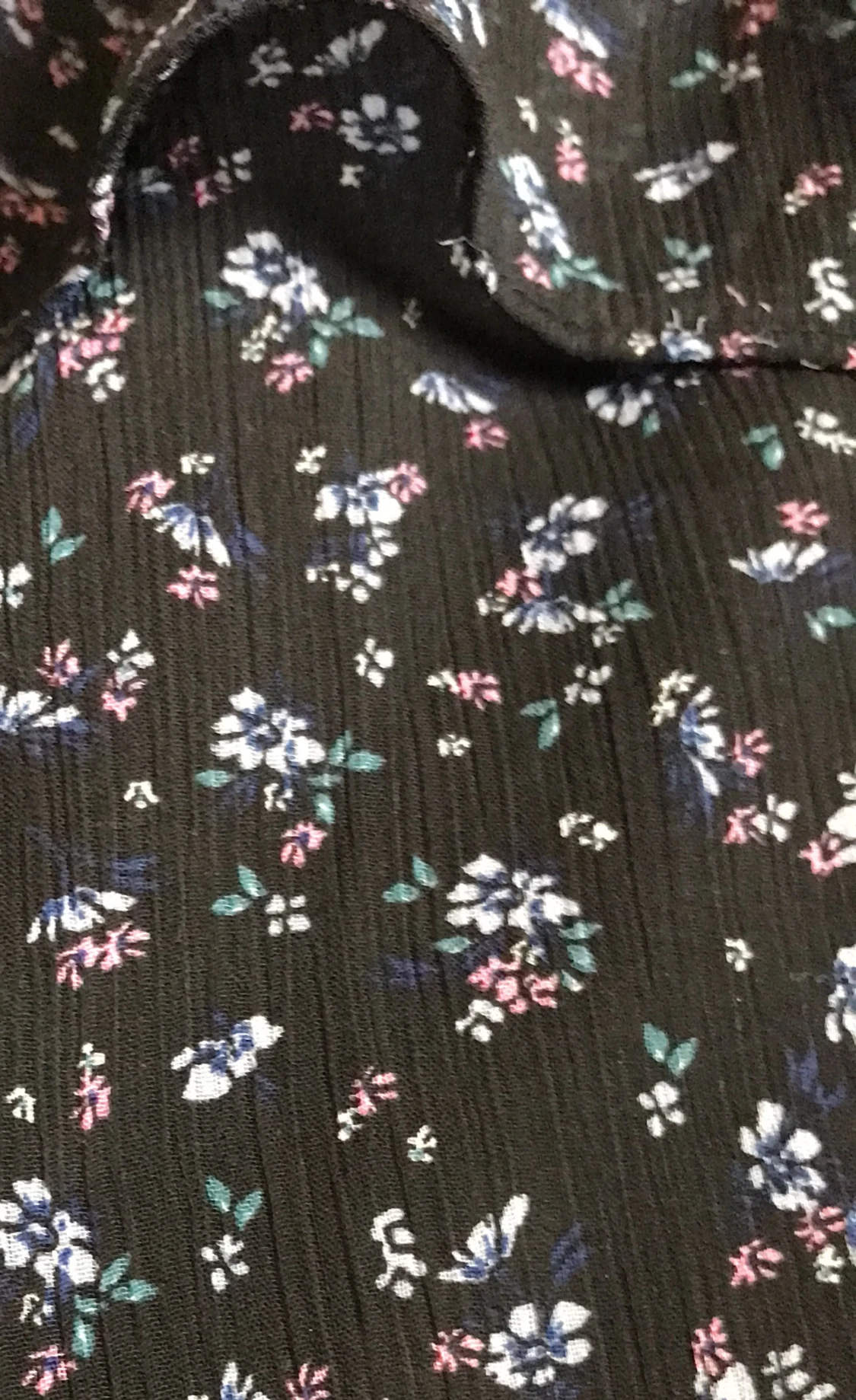 Blommig svart volangkjol  - 90