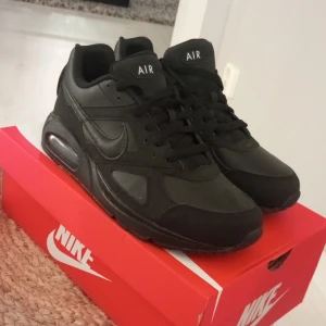 Air max - Helt nya air max har aldrig använt bra sckik 10/10