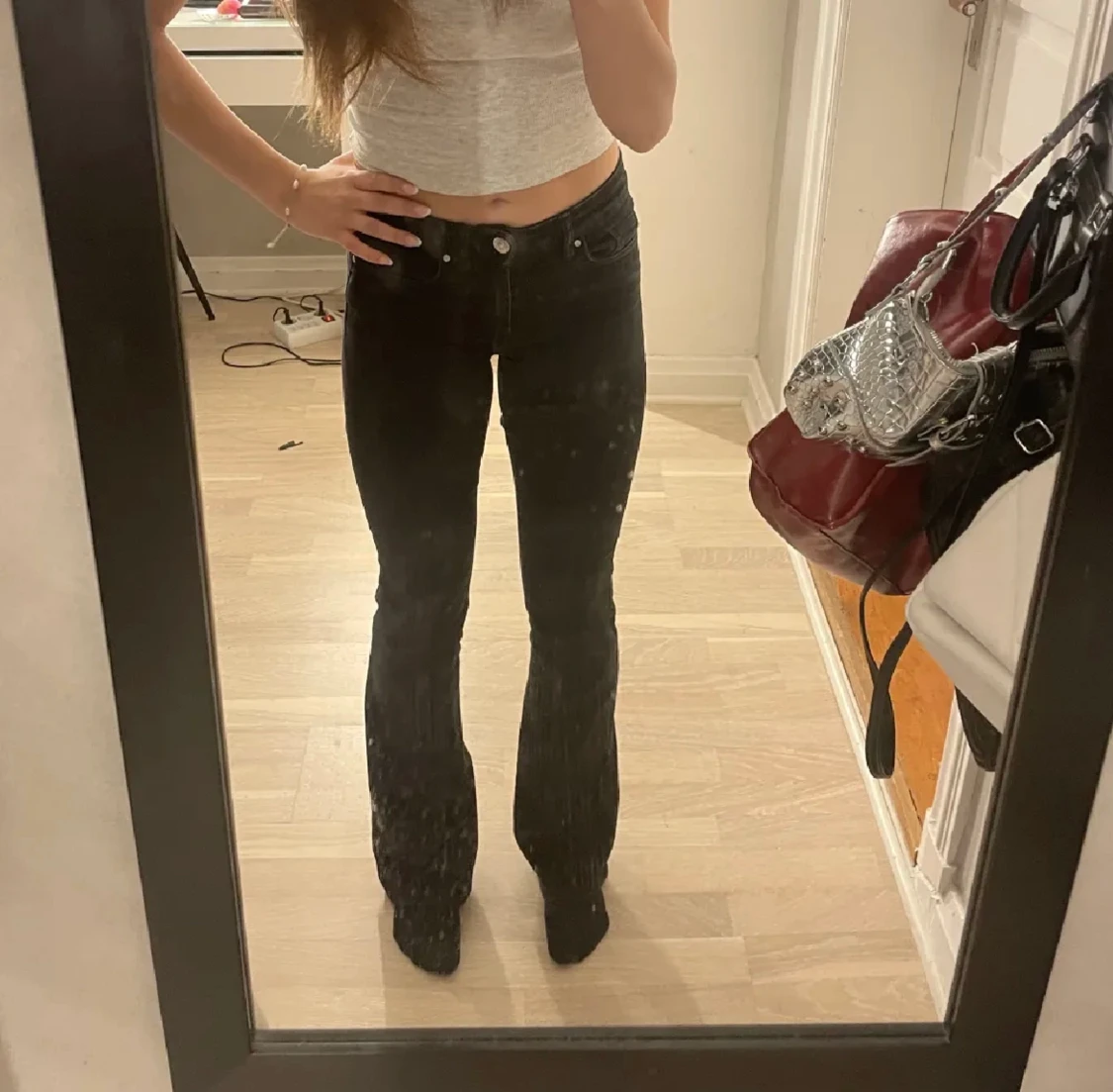 Svarta bootcut jeans 