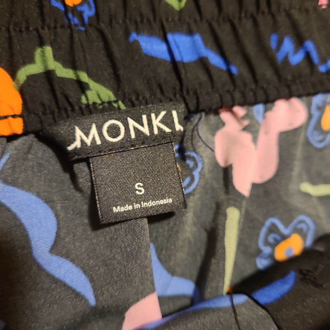 Kjol från MONKI - 90