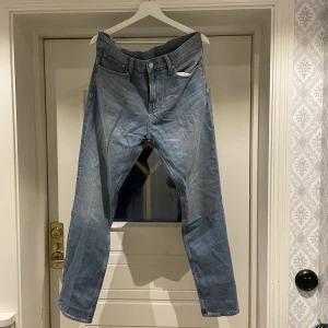 Herr jeans - Använda max 2 gånger, nyskick  Storlek w33 L32 Ljusblåa