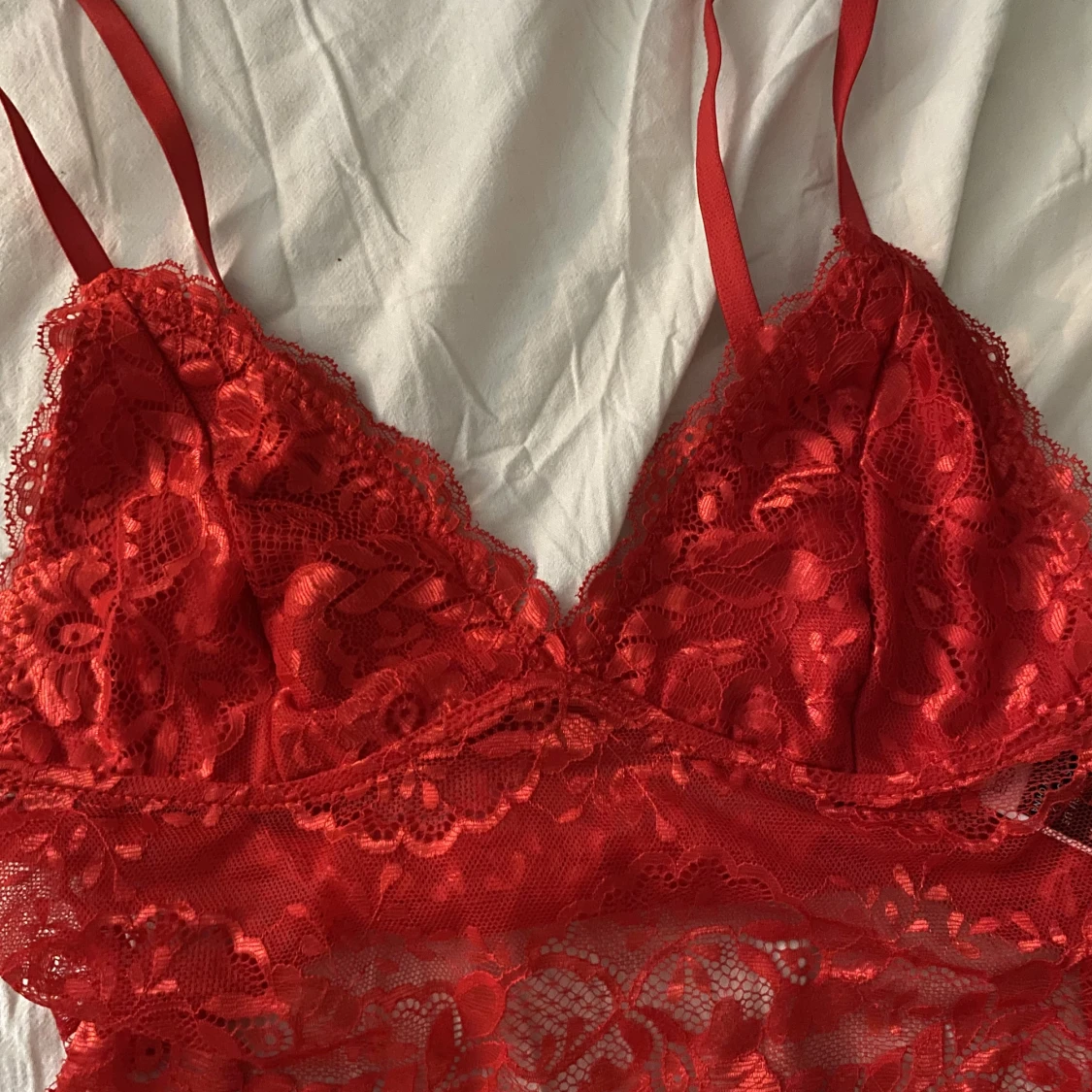 Rött spetslinne - 90